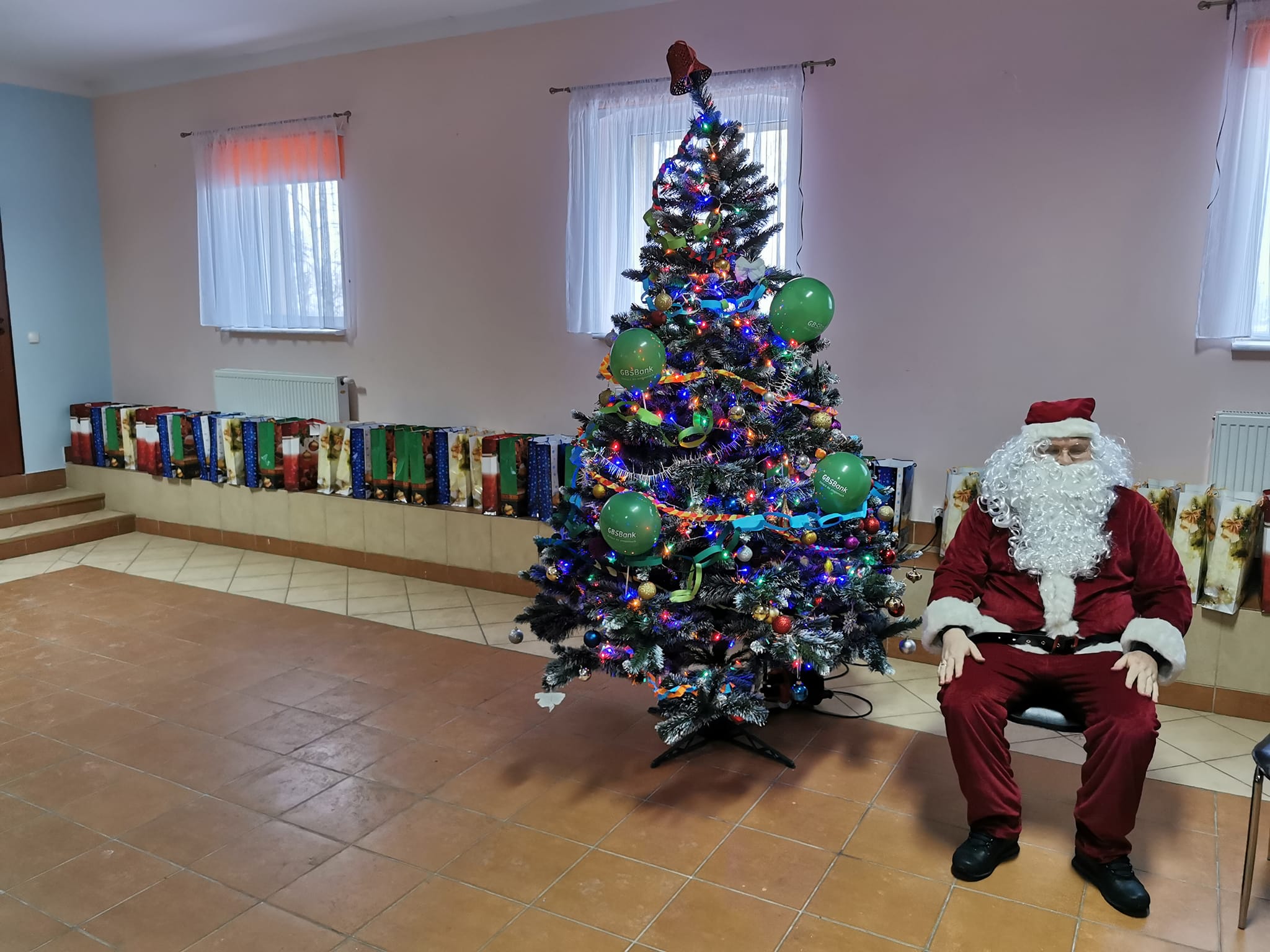 Mikołaj odwiedził dzieci w Jarosławsku - miał dla nich wór prezentów!