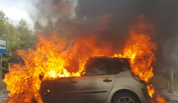 Pożar auta w Wełminie [FOTO - VIDEO]