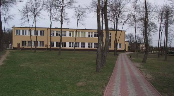 Dwóch 13-latków włamało się do biblioteki w Bobrówku