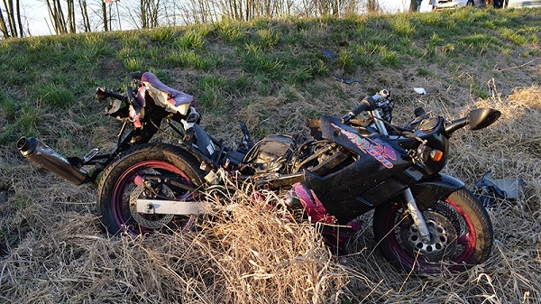 Tragiczny wypadek pod Choszcznem. Zginął motocyklista.